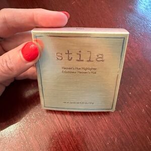 Stila Heaven’s Hue Highlighter — Kitten — brand new!